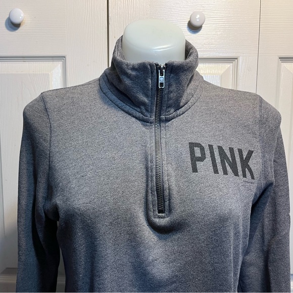 Victoria Secret PINK Pullover - Picture 2 of 6